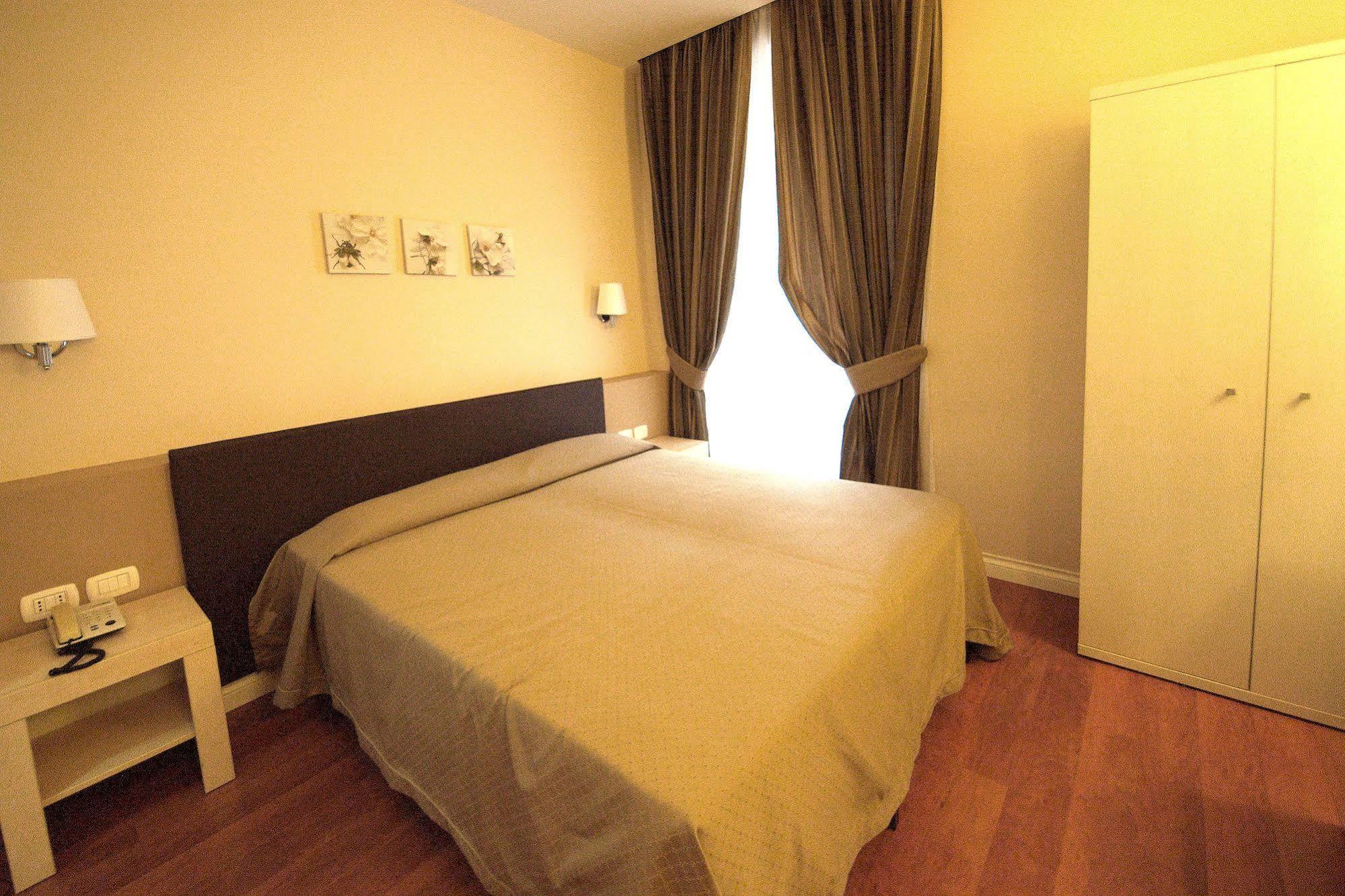 Roma Rooms Colosseum Kültér fotó